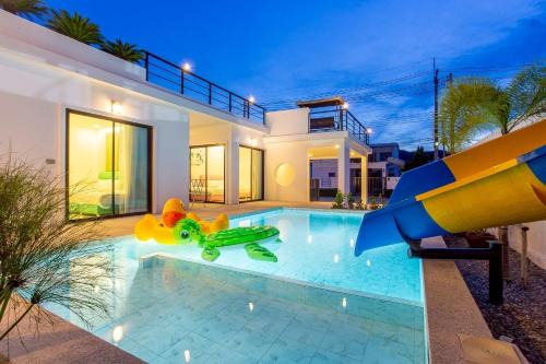 Happy Time Pool Villa