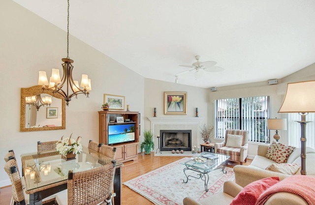 Harbour Oaks 312 - 2Br/2Ba condo near Village
