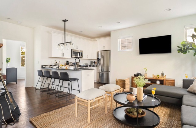 Hart Suite 6 by AvantStay | 🕺💃 Gorgeous Town House in Nashville!