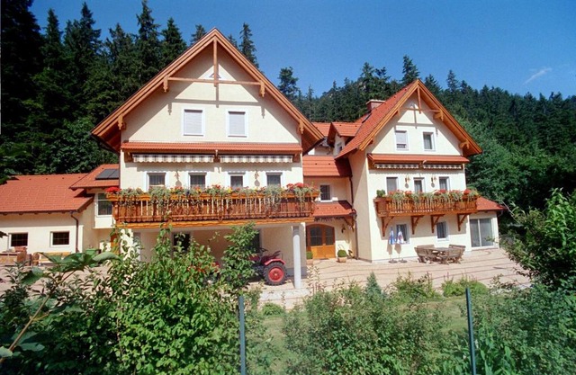 Haus Lenz Ferienwohnungen - Fam Ostermann
