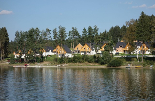 Haus Rosi directly on Moldaustausee/Lipno