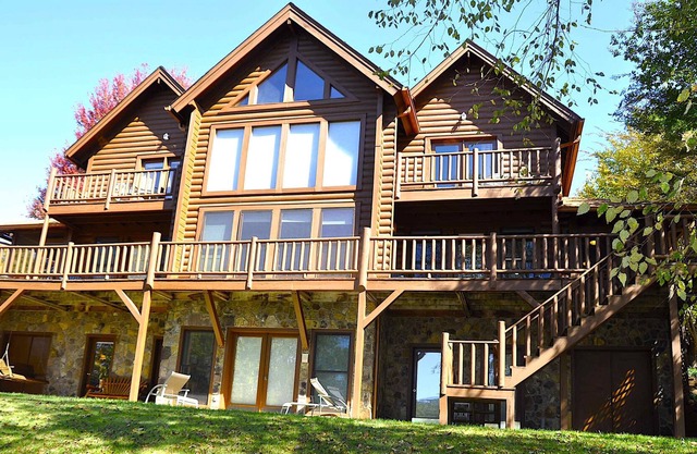 Have you been dreaming with the perfect vacation property? This is it!