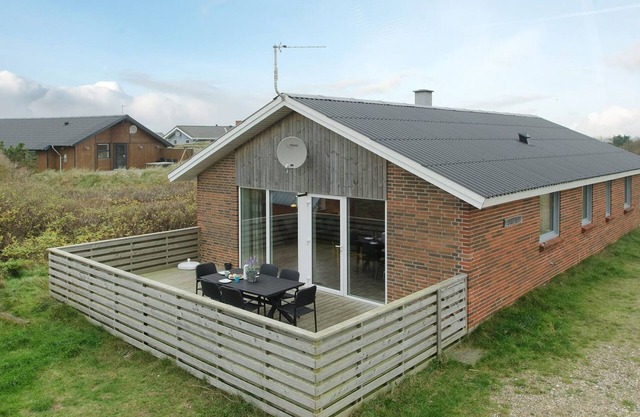 "Hawarth" - 300m to the fjord by Interhome