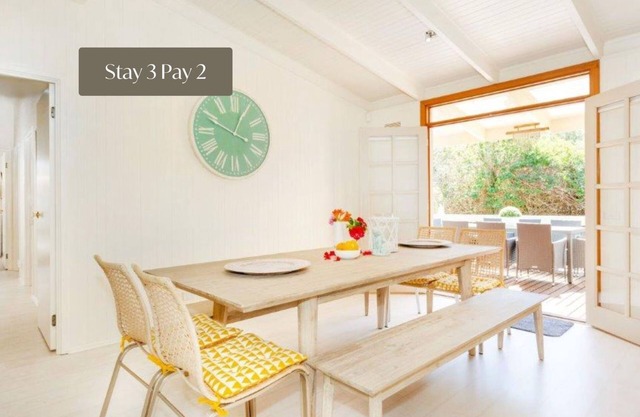 Heales Hideaway Dromana steps to the beach
