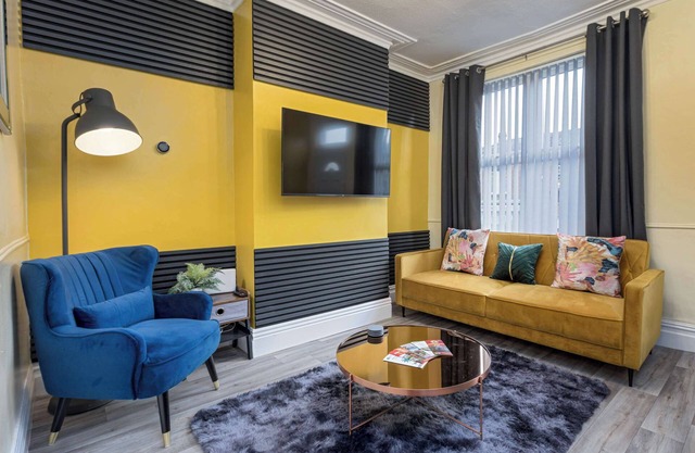 ★Heart of the City★Totally Upgraded ✔ Sleeps 10