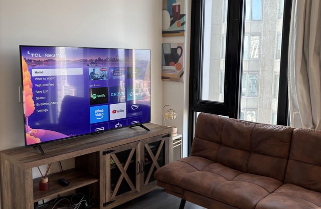 Heart of Yorkville! Lively, accessible, and steps away from most amenities