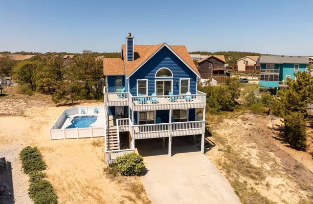 Heated Private Pool & Hot Tub*Steps to Jockey's Ridge Park