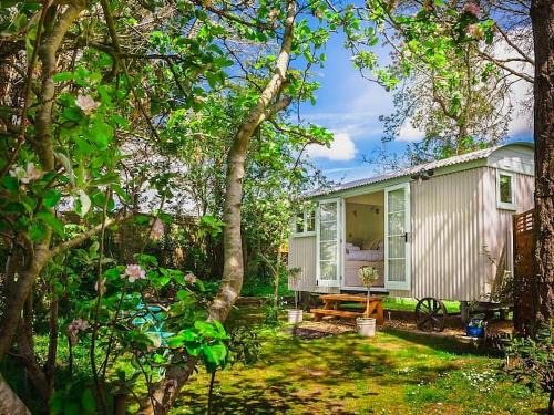 Helen's Shepherds Hut
