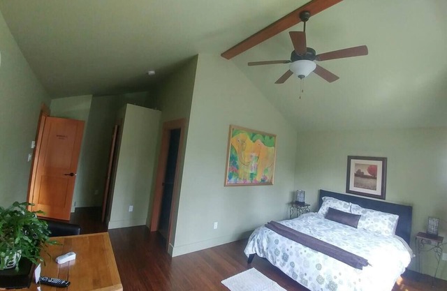 Hemlock Room