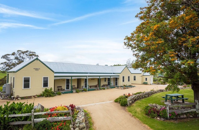 Henkley Cottage 1 - Isaiah