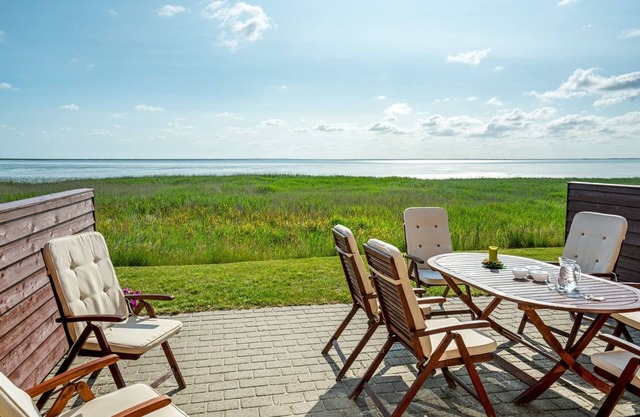 "Henrietta" - 3.5km from the sea by Interhome