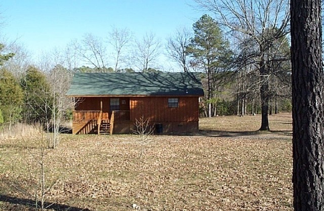 High Shoals Cabins, Cabin 3. Cabin on the Ouachita River.