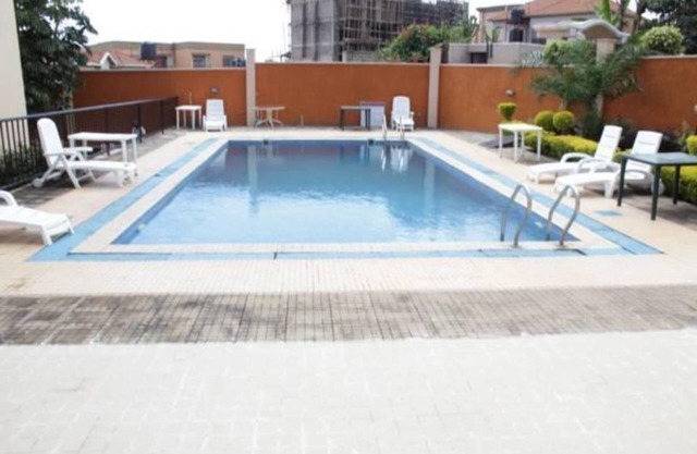 Highlands Apartments 3 BR Suite 010