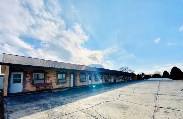 Hillcrest Motel