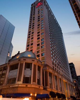 Hilton Chicago Magnificent Mile Suites