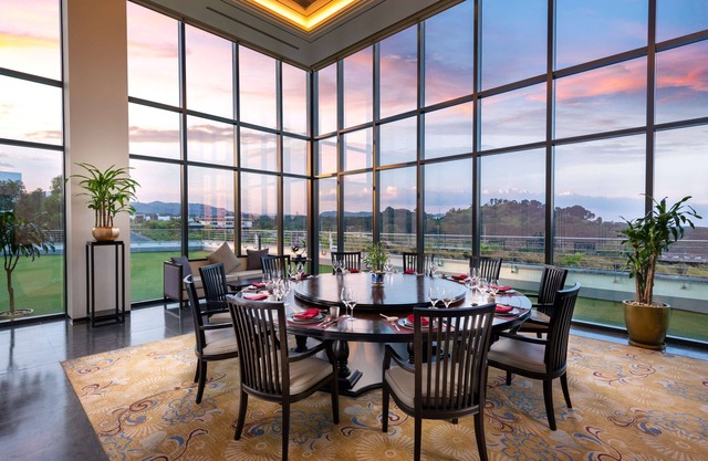 Hilton Clark Sun Valley Resort
