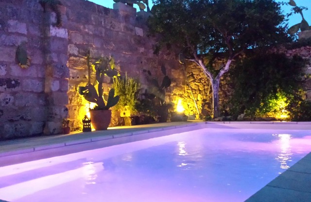 *Historic 1700 Villa in village near sea. Pool gardens WiFi A/C Solar P.