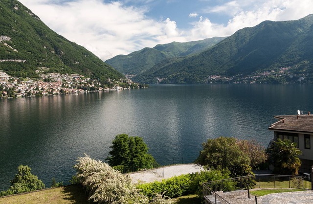 Historic Castle With Lake Views And Pool