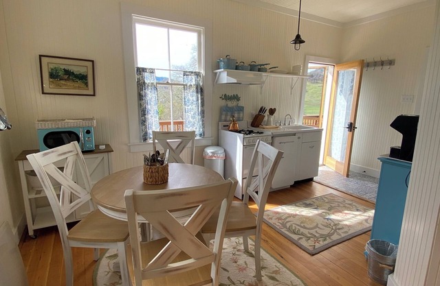 Historic Cottage at Ridgewood Ranch, Home of Seabiscuit