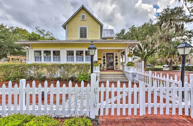 Historic Green Cove Springs Home - Walk to Coast!