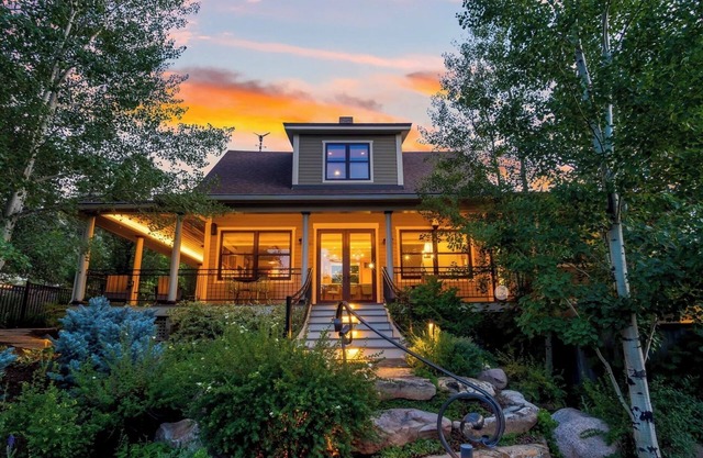 Historic luxury home on the Animas River in the heart of down town Durango
