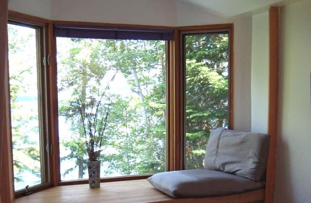 Historic Timber Frame Chalet, Spa with Cinema at Camp Comfort