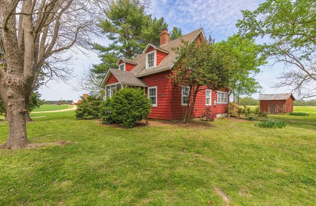Historic Westover Farmhouse | 4BR, 2BA, Sleeps 7