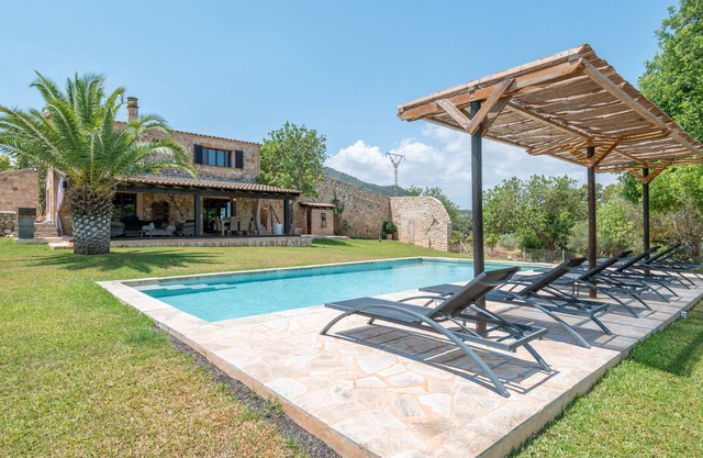 Historical Finca with Pool, Garden, Wi-Fi & Air Conditioning; Parking Available