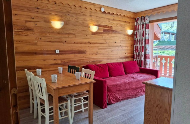 Holiday rental in Saint-François-Longchamp for 8 people