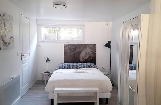 Holiday apartment La Frette sur Seine for 1 - 2 persons - Twin house