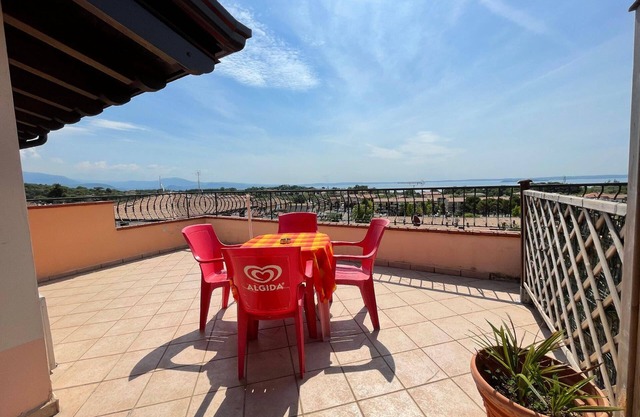 Holiday apartment Manerba del Garda for 1 - 3 persons with 1 bedroom - Holiday apartment in one or m