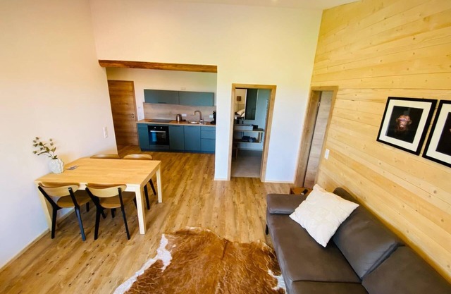 'Holiday Apartment Weitblick' with Shared Garden, Balcony and Wi-Fi