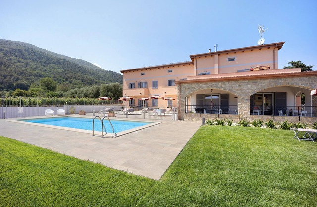 Holiday Apartment "Antichi Ricordi - Il Fienile" with Balcony, Shared Pool & Wi-Fi
