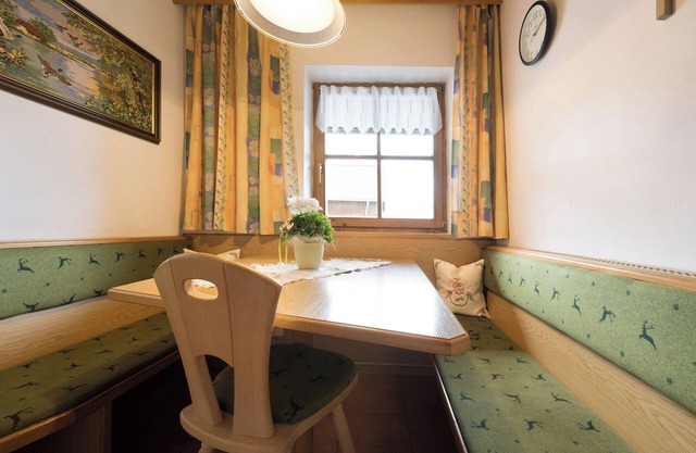 Holiday Apartment "Dolomitenblick" with Mountain View, Balcony & Wi-Fi