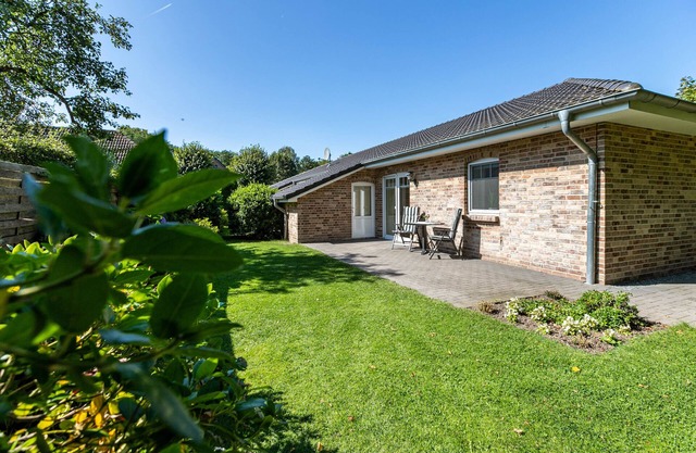 Holiday Apartment 'Ferienhaus Christine' with Private Terrace, Private Garden and Wi-Fi
