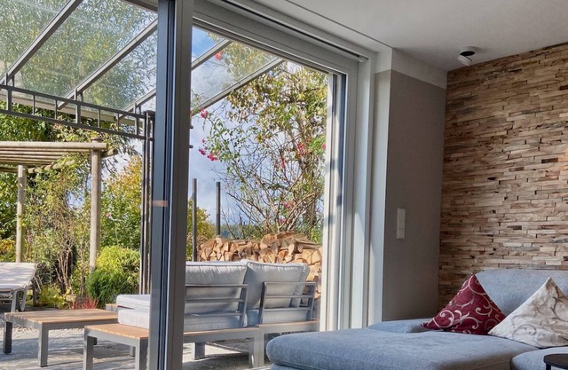 Holiday apartment Garden Oasis - High-quality garden apartment with sun terrace