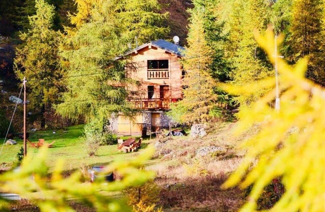 Holiday Apartment "Gte T3 Le Balarino - Mercantour1" with Mountain View, Shared Garden & Wi-Fi