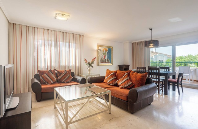 Holiday Apartment Guadalmina Baja with Shared Pool, Terraces & Wi-Fi