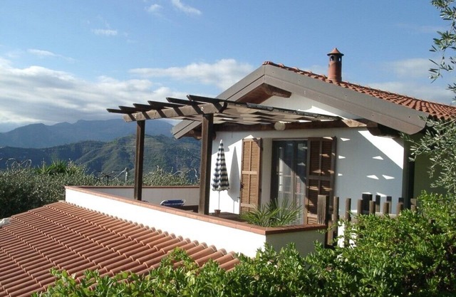 Holiday apartment in detached house with astonishing view CIN:IT008062C252NL8LGL
