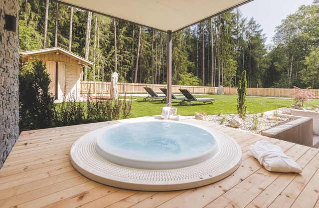 Holiday Apartment 'Silva Forest' with Mountain View, Private Terrace and Wi-Fi