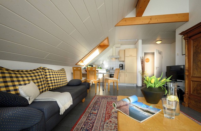 Holiday Apartment "Mara" at Lake Constance with Wi-Fi, Terrace & Garden