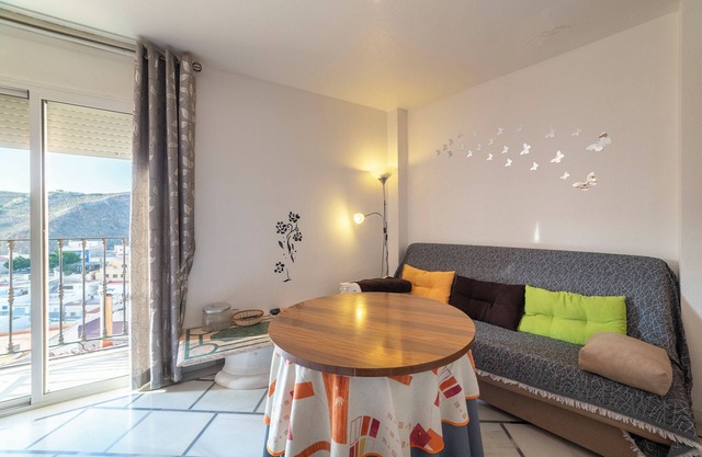 Holiday Apartment "Mccoy Avenida 3" with 2 Balconies and Shared Terrace