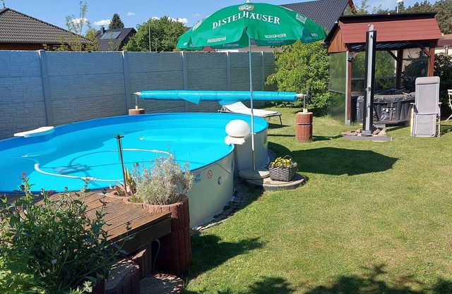 Holiday Apartment 'Near the Spreewald' with Shared Pool, Shared Terrace and Wi-Fi