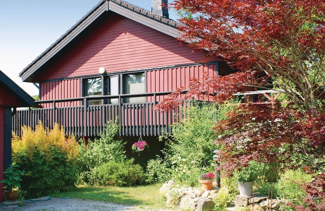 Holiday apartment on the ground floor of a detached house, centrally located in Mörrum.