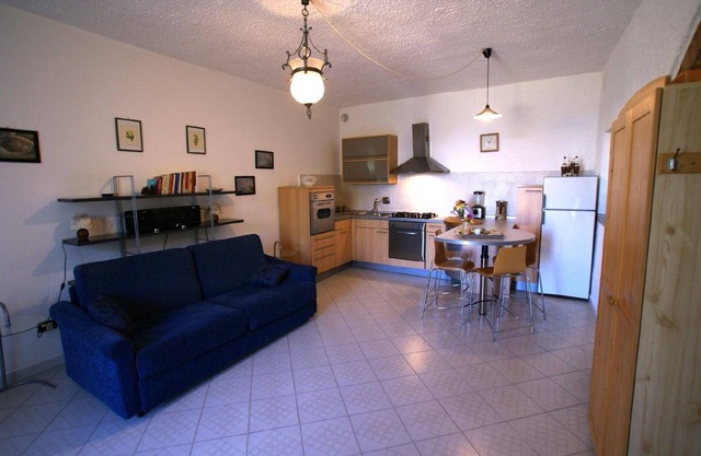 Holiday apartment Oscano for 4 - 6 persons with 2 bedrooms - Twin house
