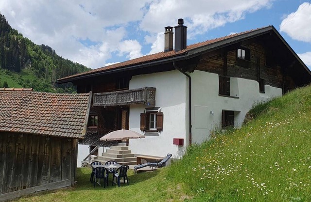 Holiday apartment Platta for 1 - 5 persons with 2 bedrooms - Farmhouse