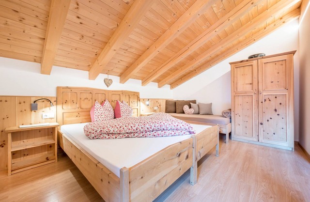 Holiday Apartment "Raffreiderhof Apt Zirbe" with Mountain View, Pool & Wi-Fi
