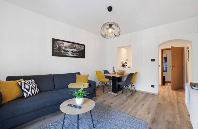 Holiday Apartment 'Riffl Anna' with Mountain View, Balcony and Wi-Fi