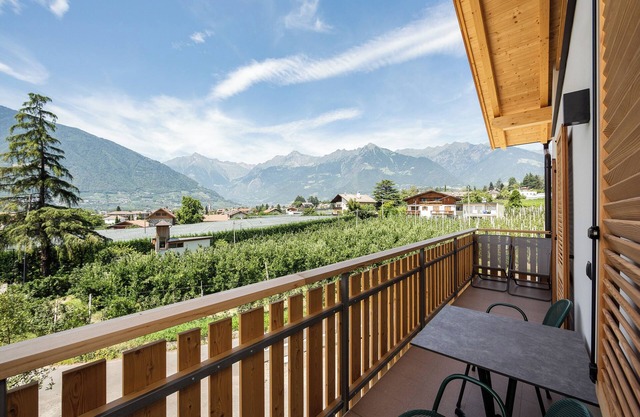 Holiday Apartment "Torgglbauer 3" with Mountain View, Pool, Terrace & Wi-Fi