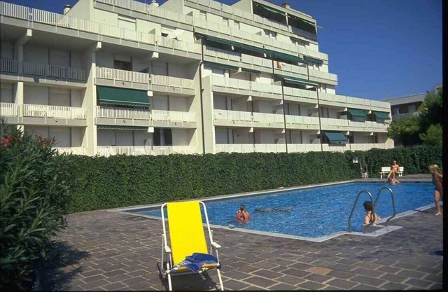 Holiday apartment with balcony, internet and pool